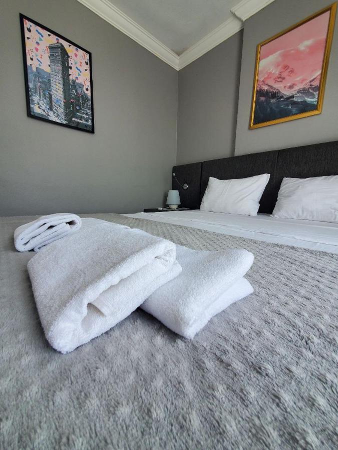 5 Mins To Airport Private Villa Room Istambul Exterior foto